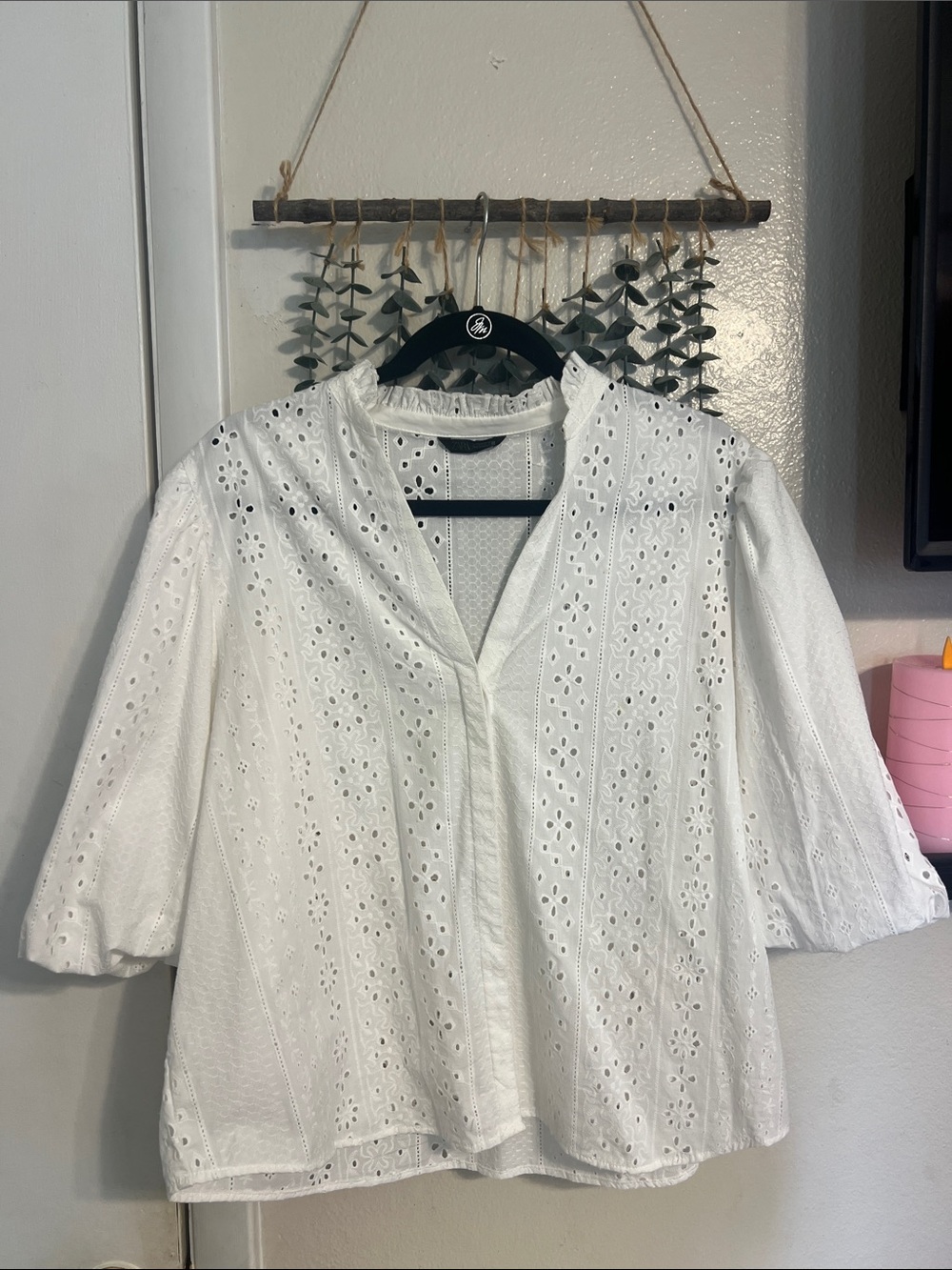 Zara Eyelet Button-Front Puff Sleeve Top - Picture 2 of 13